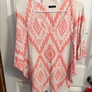 Trendy Women's Pink and White Geometric Top